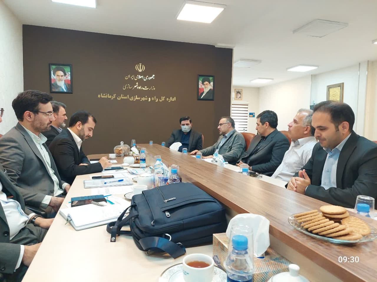 جلسه رسیدگی پروژه ۷۰۴ واحدی کرمانشاه-01