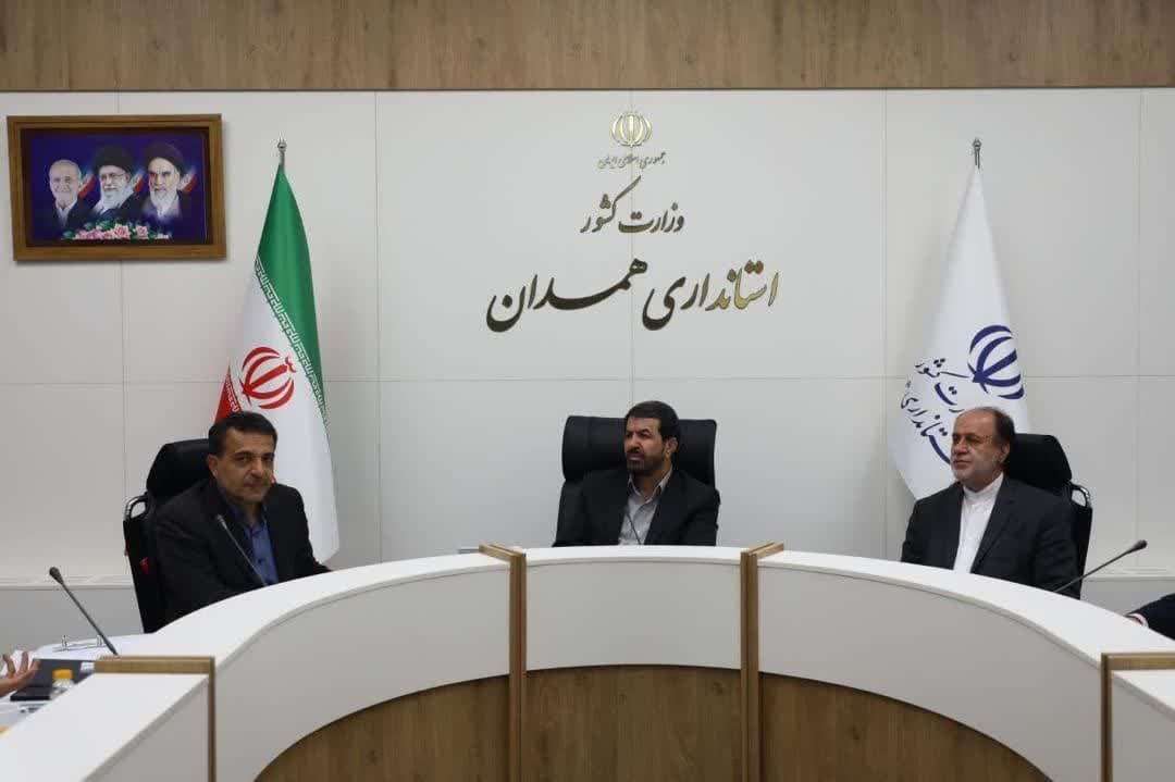 بازدید و بررسی وضعیت پیشرفت پروژه ۴۸۰ واحدی فرهنگیان همدان-04