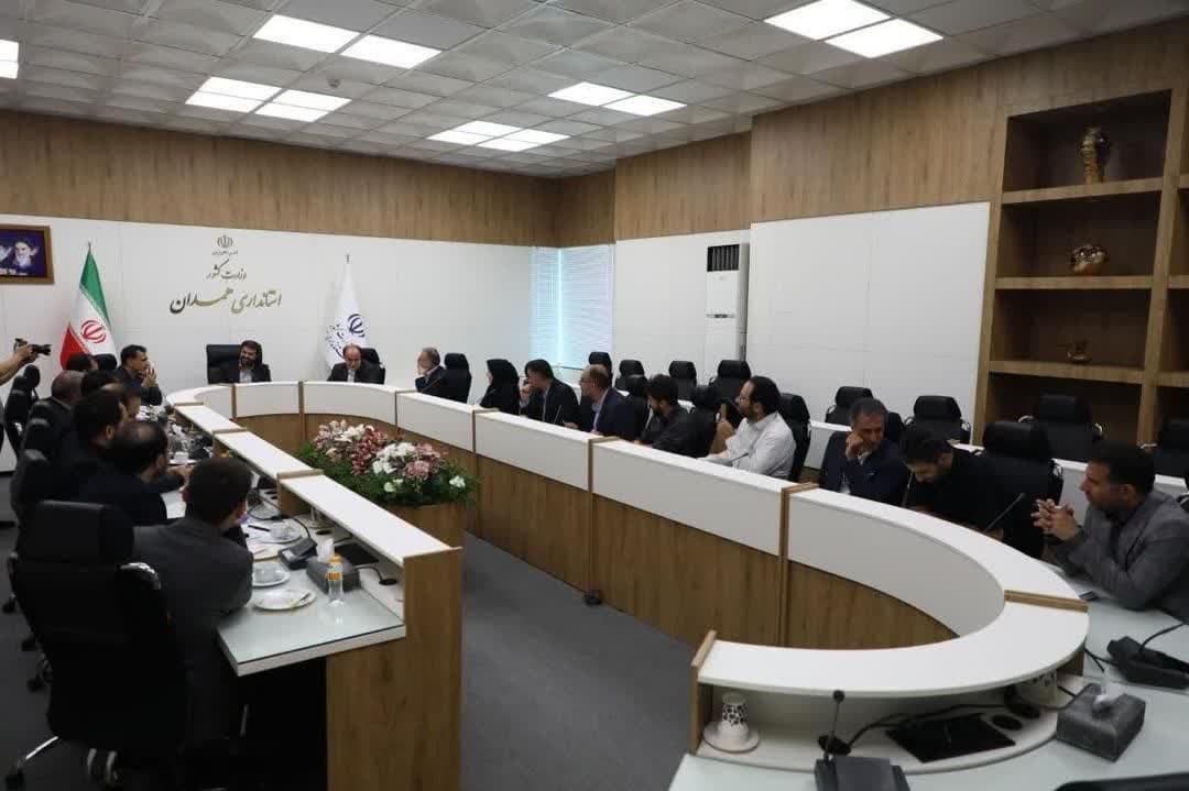 بازدید و بررسی وضعیت پیشرفت پروژه ۴۸۰ واحدی فرهنگیان همدان-09