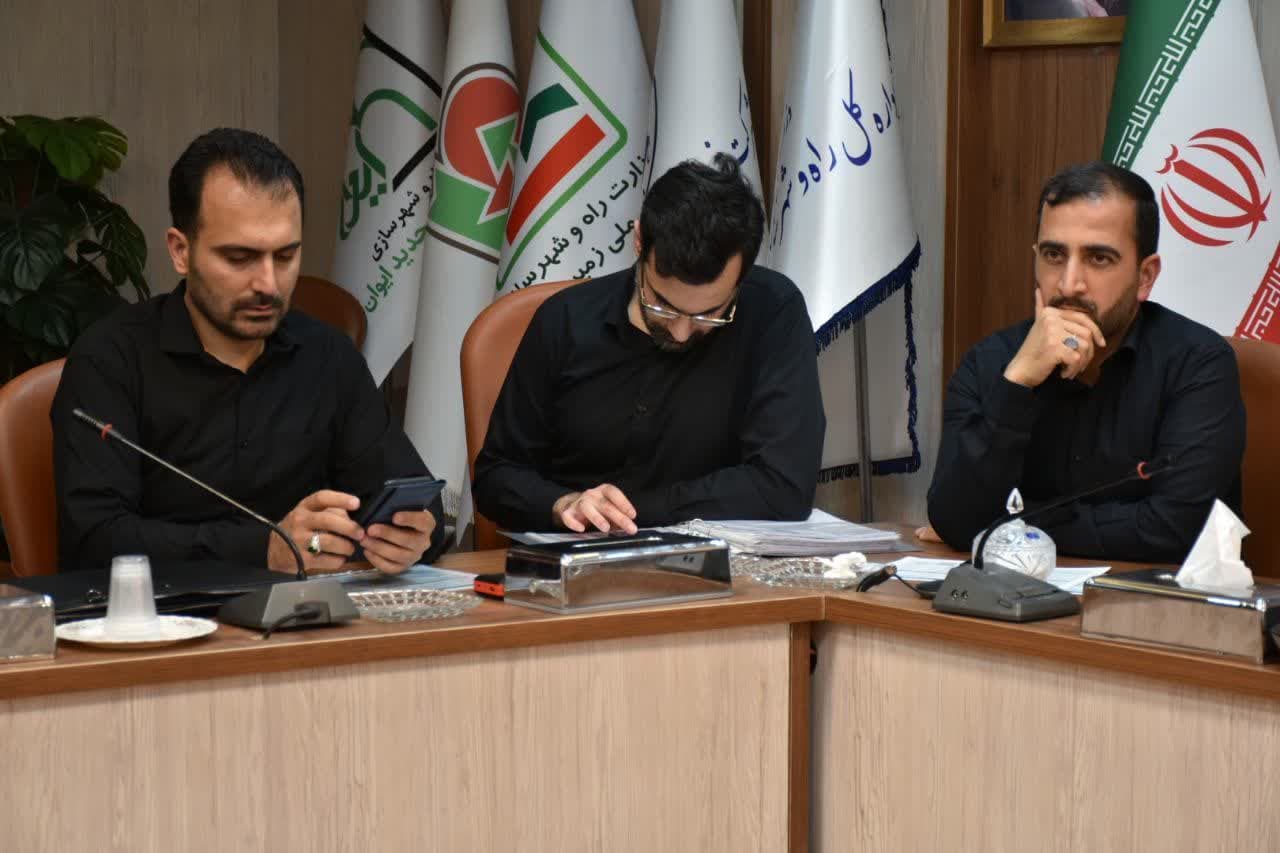 بررسی تحویل واحد‌های پروژه های استان سمنان-04