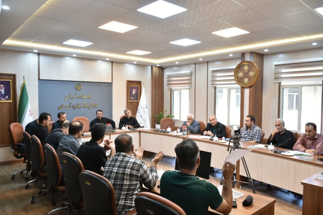 بررسی تحویل واحد‌های پروژه های استان سمنان-05