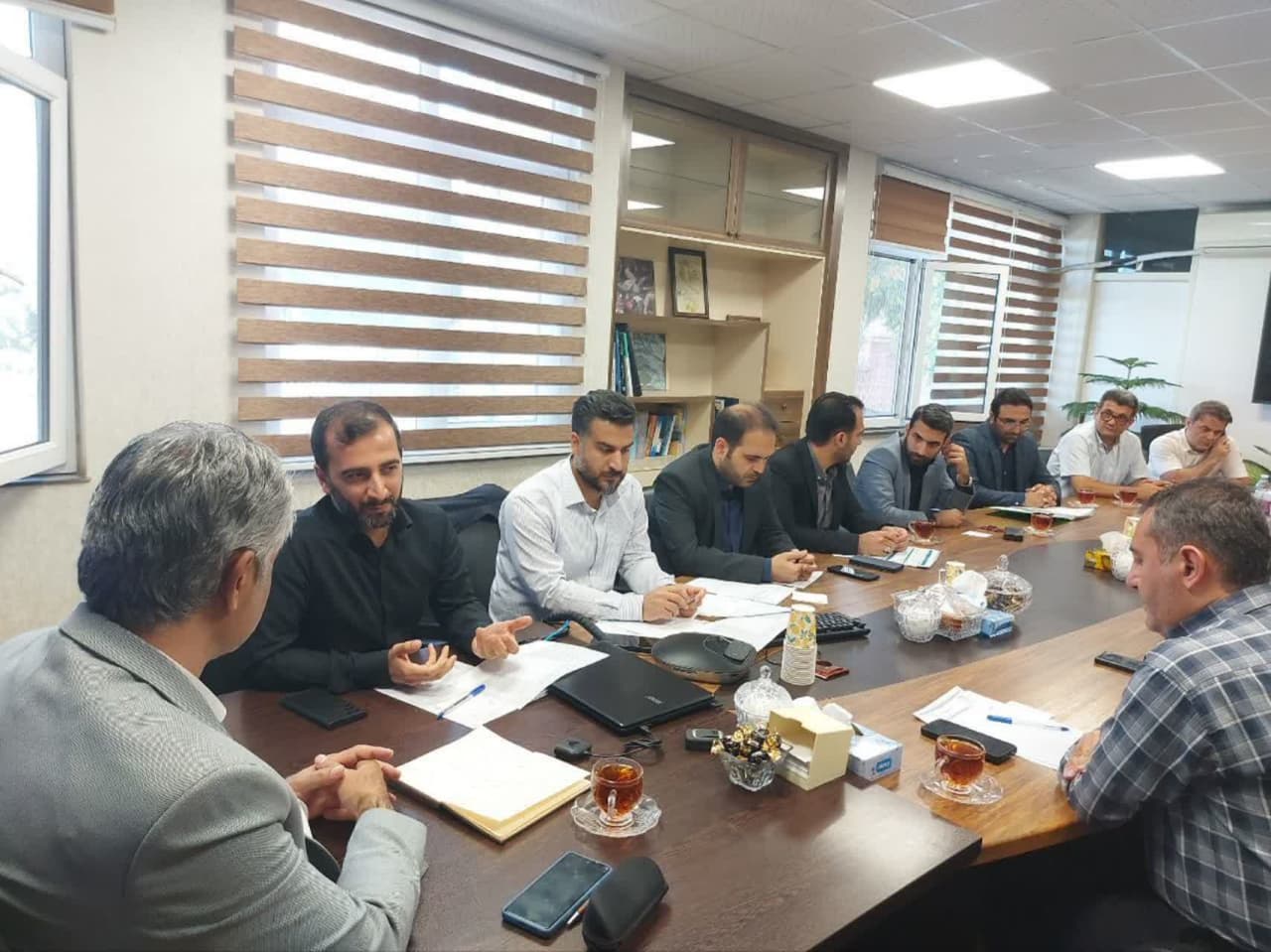 بررسی موضوعات پروژه های استان آذربایجان شرقی-04