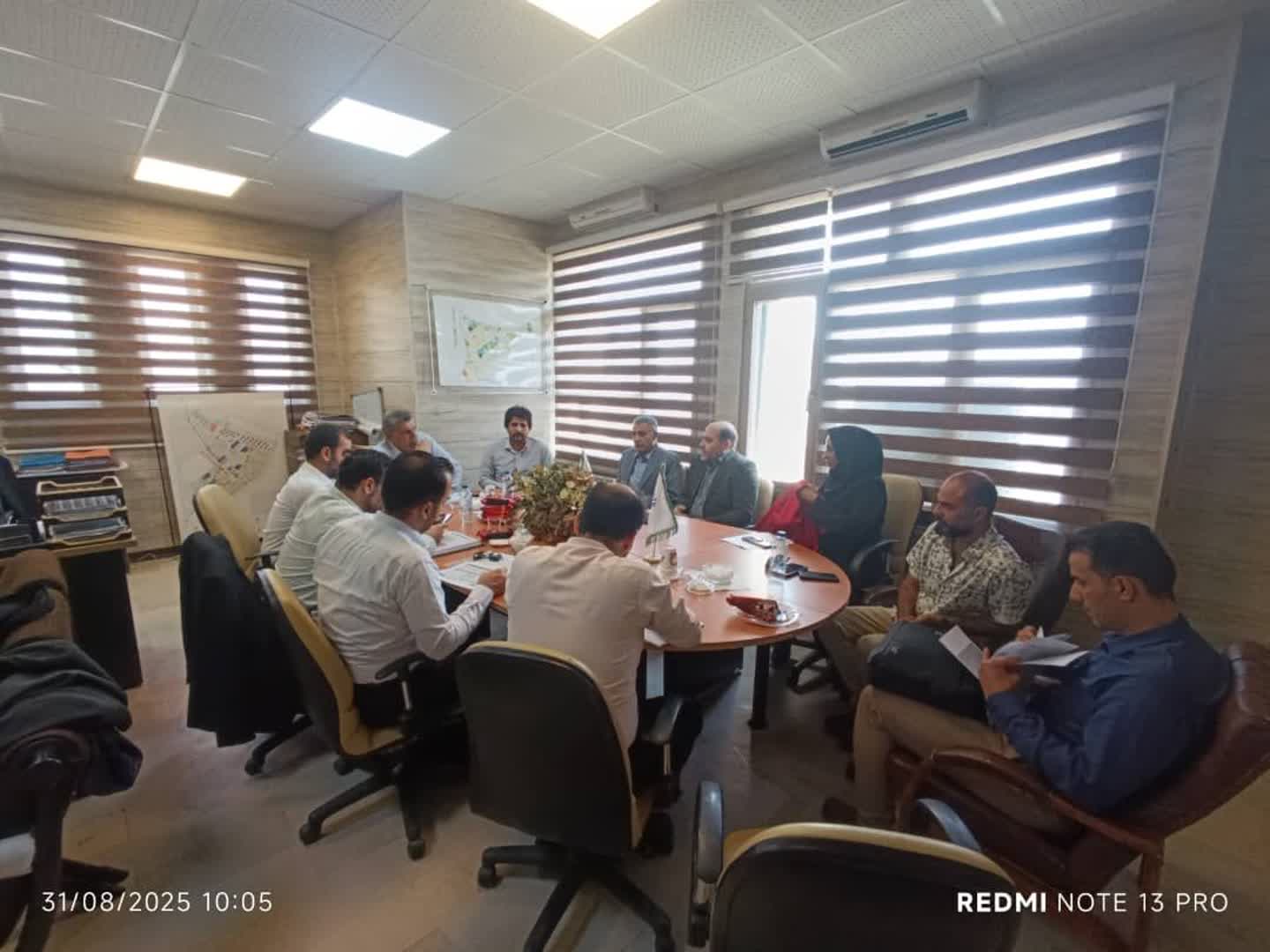 جلسه پیگیری و بررسی وضعیت ۱۶۸ واحدی زاهدان-02