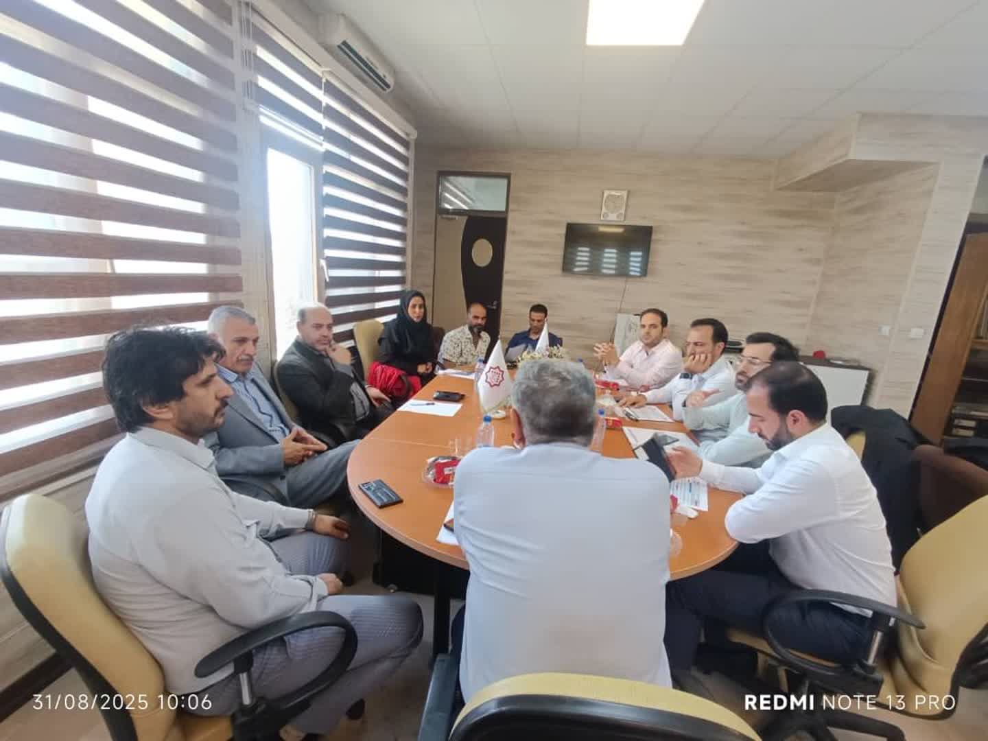 جلسه پیگیری و بررسی وضعیت ۱۶۸ واحدی زاهدان-05