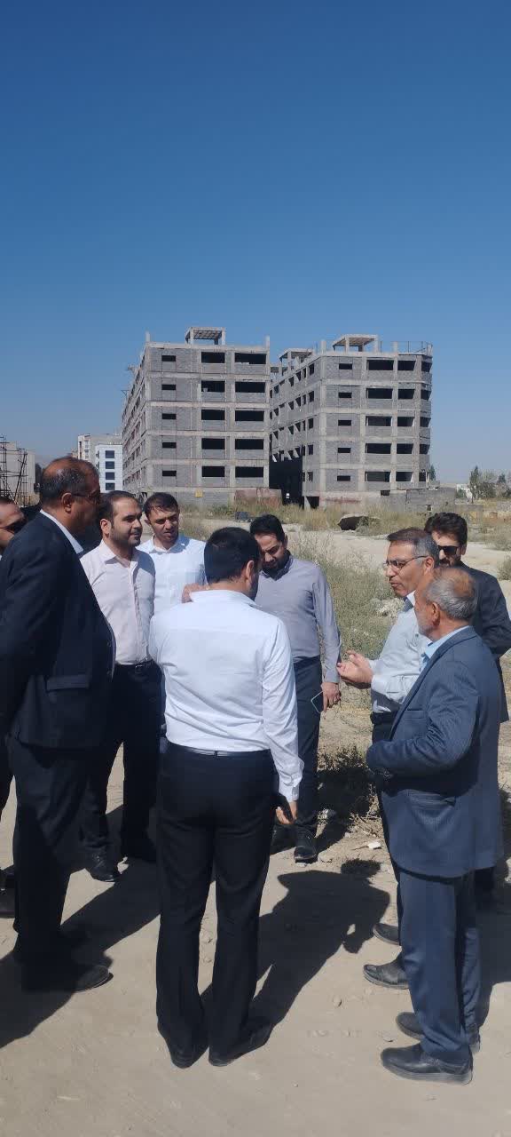بازدید از عملیات اجرایی و پیشرفت پروژه ۴۸۰ واحدی فرهنگیان همدان-03