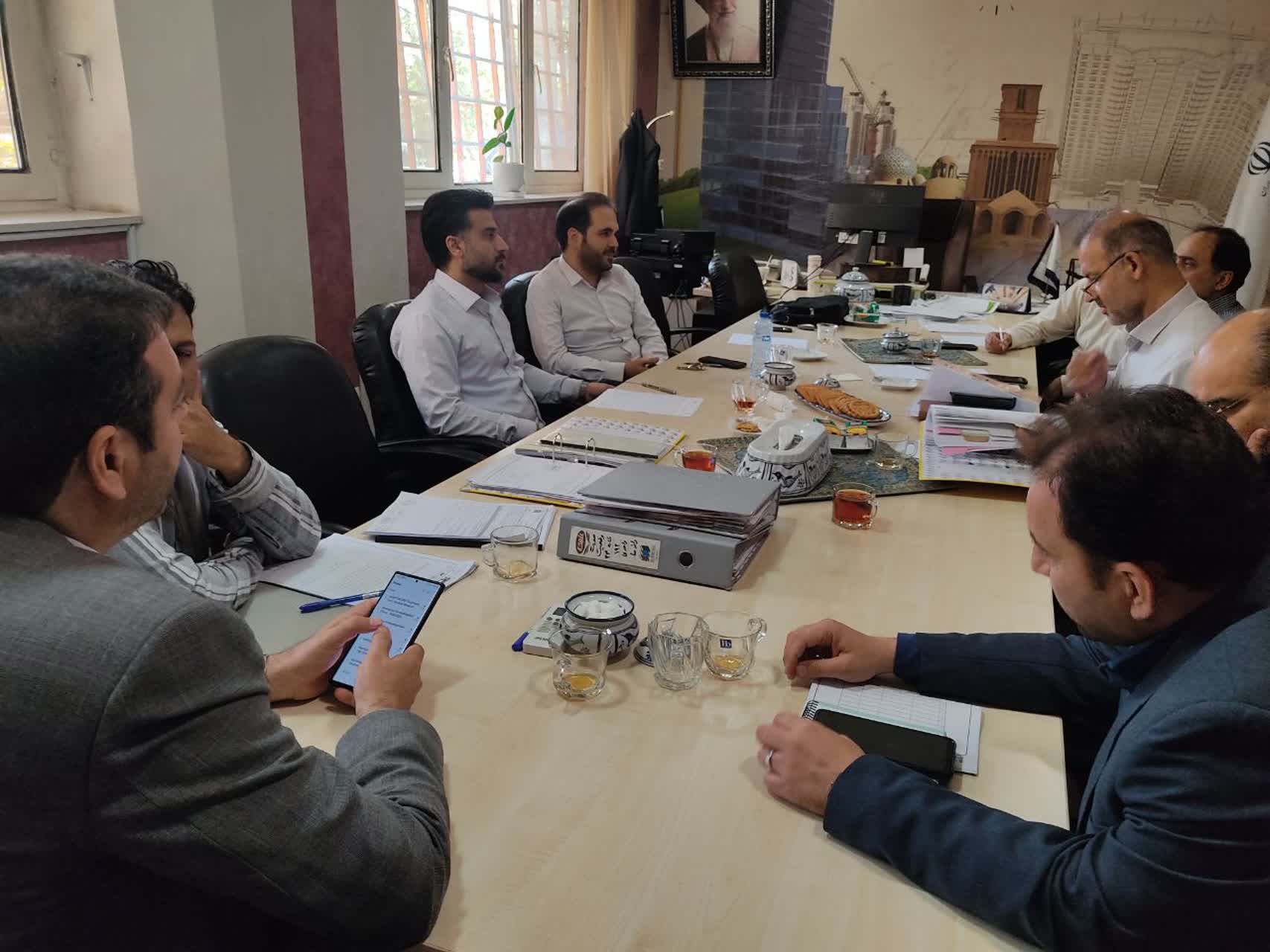 جلسه بررسی و رفع موارد و مشکلات پروژه های یزد-05