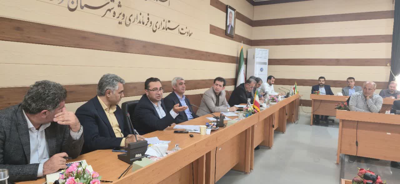 جلسه بررسی وضعیت تکمیل زیرساخت ها و تحویل پروژه ۴۰۰ واحدی مراغه-08