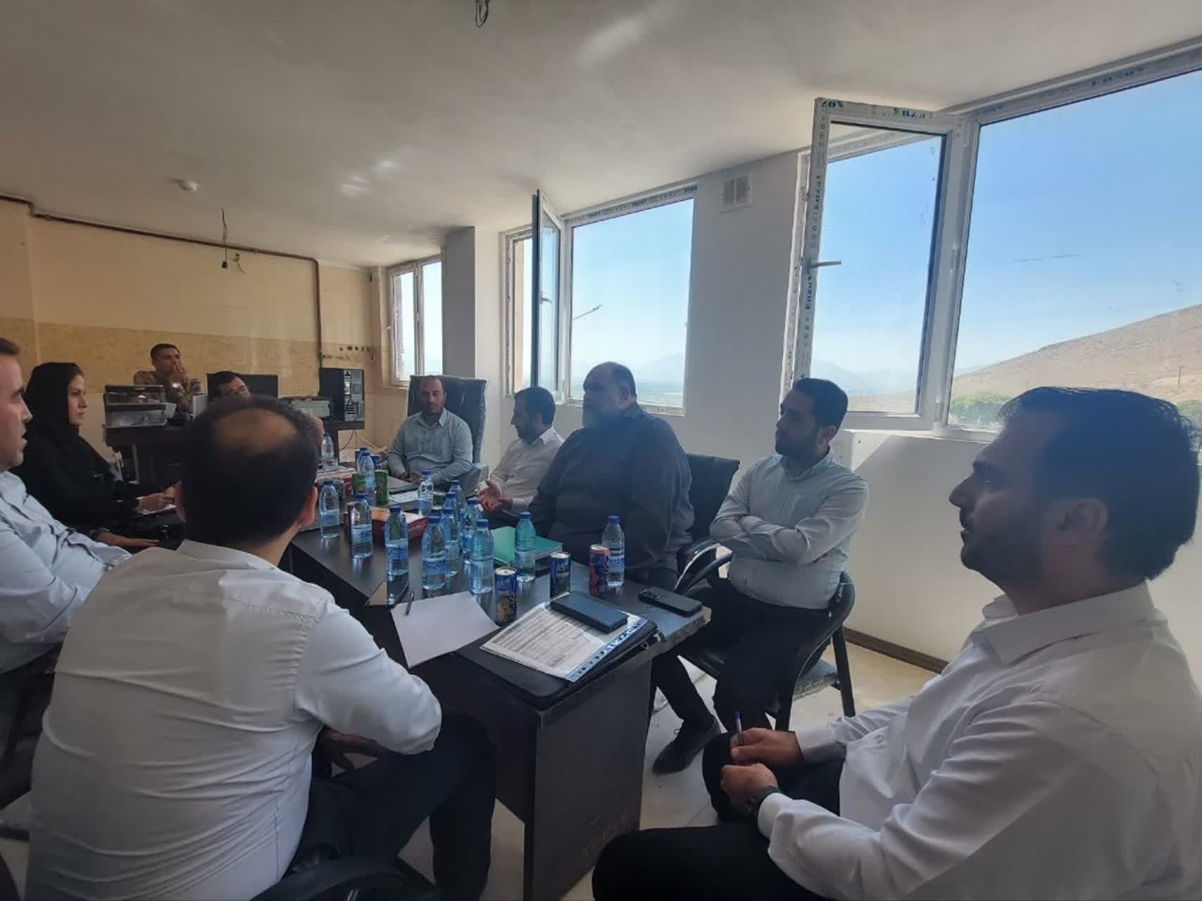 جلسه بررسی وضعیت پیشرفت پروژه ۲۰۰ واحدی مهاجران اراک-03