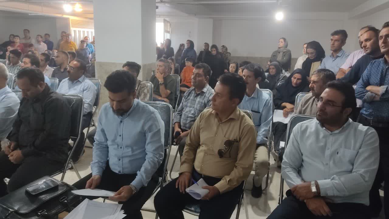 جلسه پیگیری و بررسی وضعیت پیشرفت پروژه ۴۰۰ واحدی مراغه-07