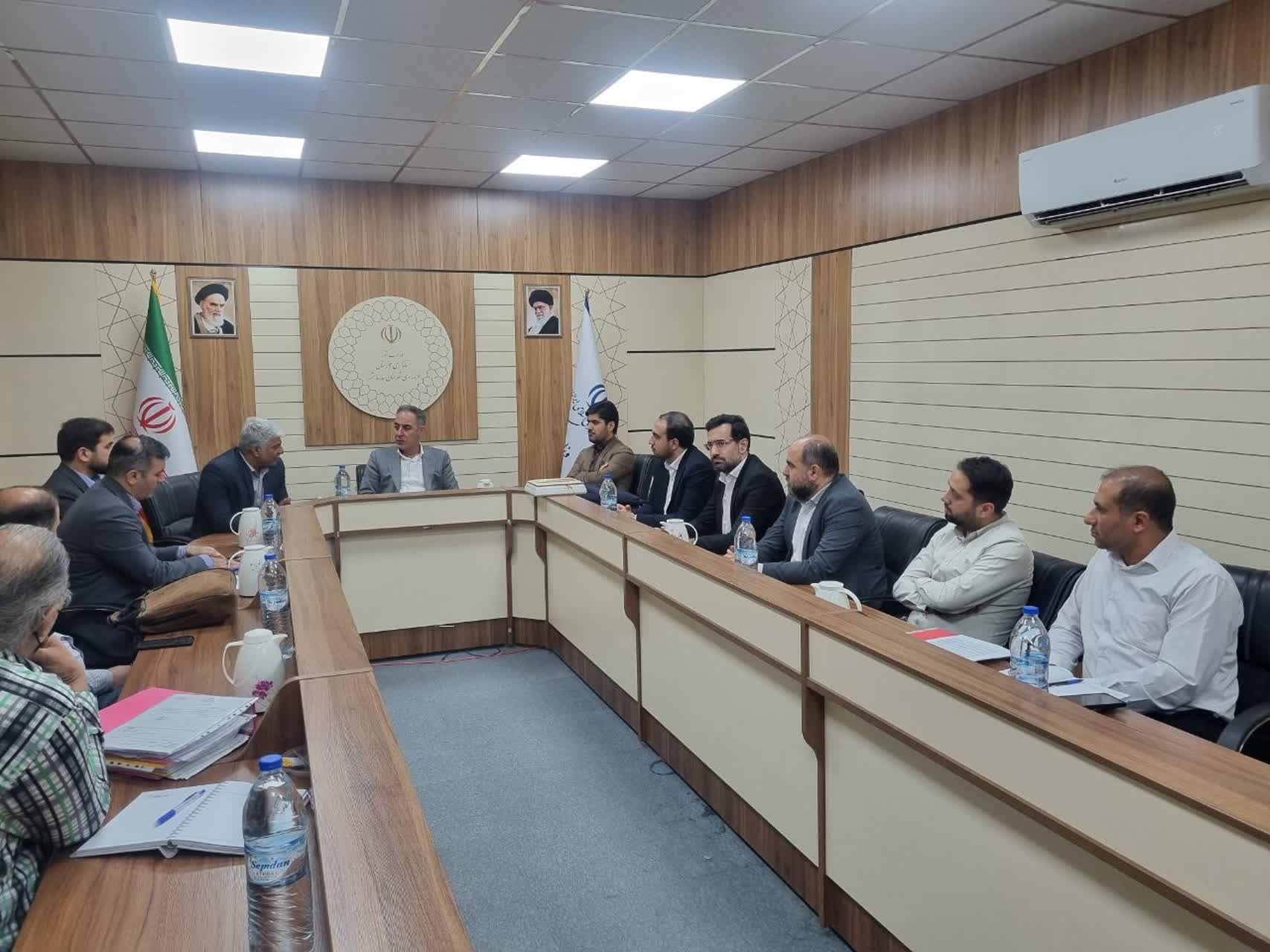 جلسه بررسی و رفع موانع پروژه ۱۷۶ واحدی پروژه ماهشهر-03