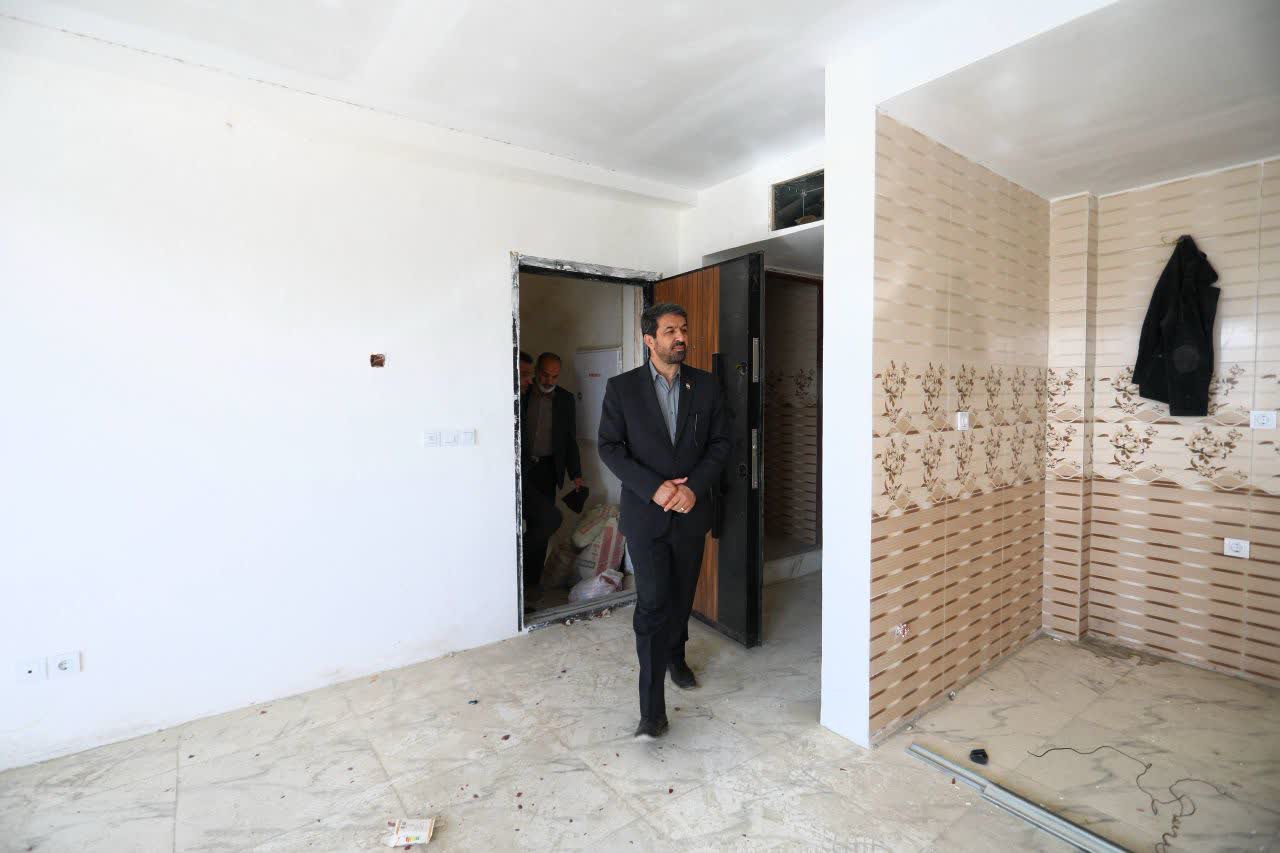 بازدید استاندار همدان از پروژه ۴۸۰ واحدی فرهنگیان-02