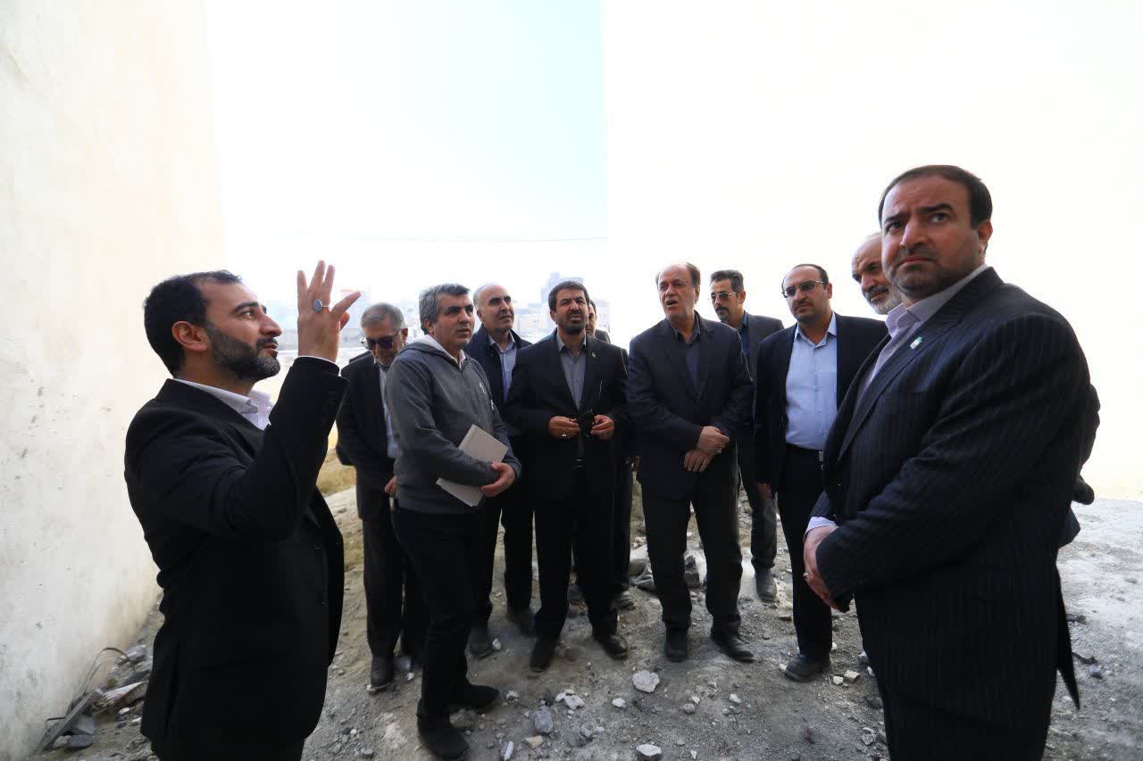 بازدید استاندار همدان از پروژه ۴۸۰ واحدی فرهنگیان-03
