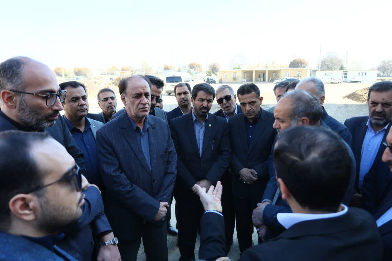 بازدید استاندار همدان از پروژه ۴۸۰ واحدی فرهنگیان-05