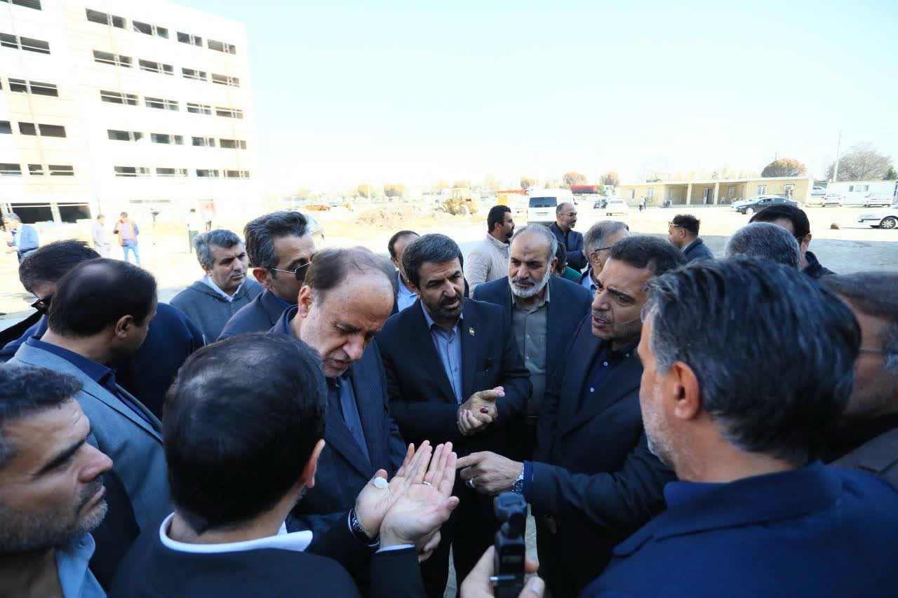 بازدید استاندار همدان از پروژه ۴۸۰ واحدی فرهنگیان-08