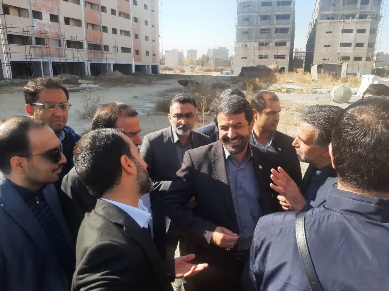 بازدید استاندار همدان از پروژه ۴۸۰ واحدی فرهنگیان-11