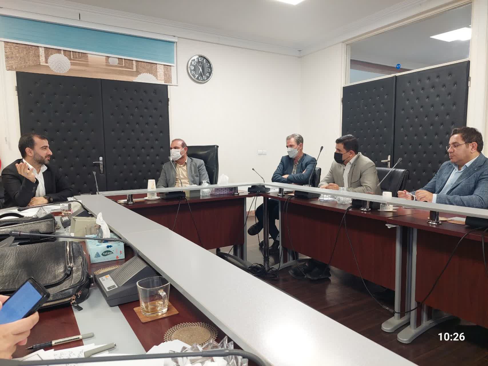 جلسه بررسی روند تغییر کارگزاری و واگذاری پروژه ۷۶۸ واحدی چشمه و پروژه فخر-01