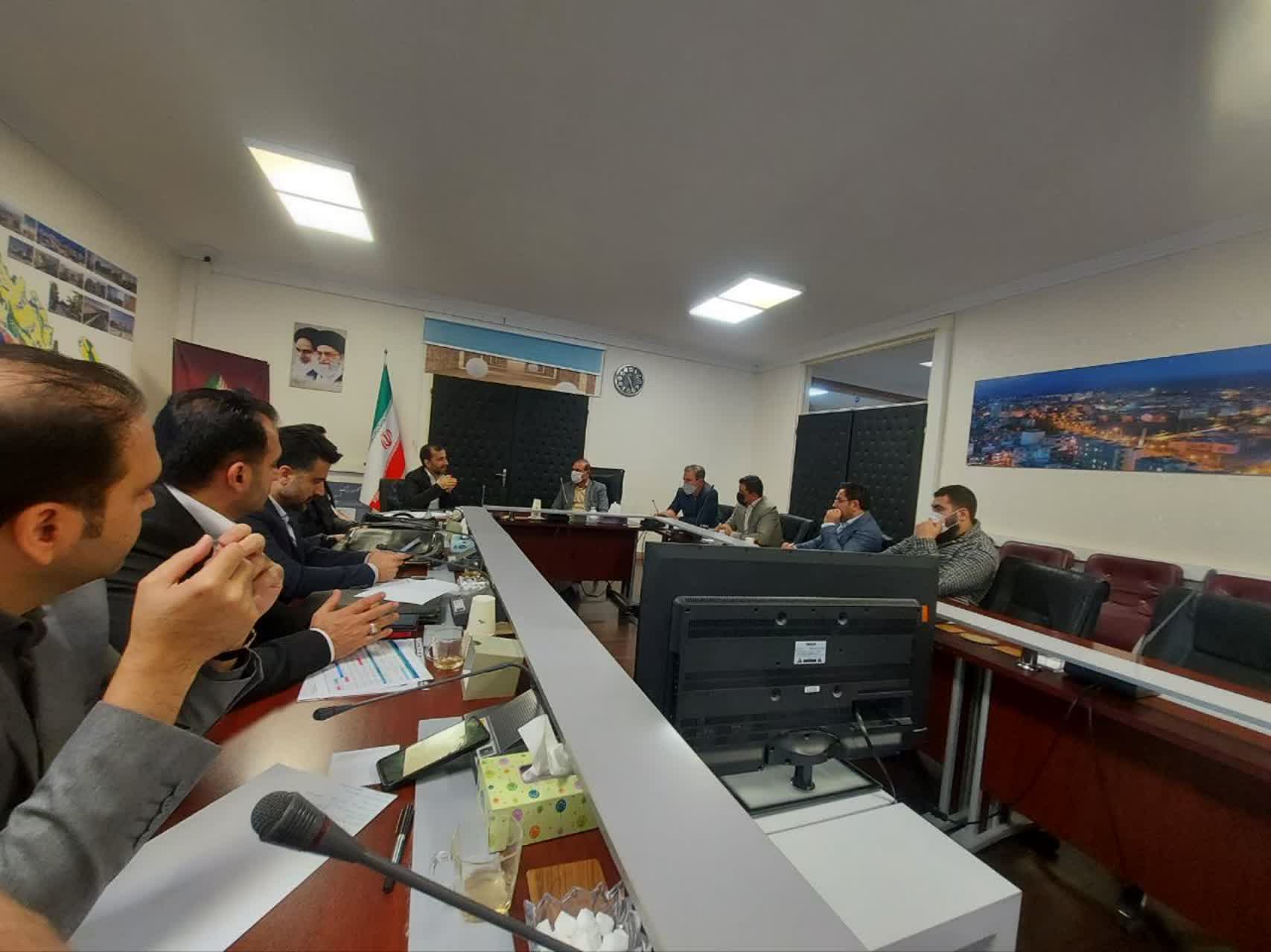 جلسه بررسی روند تغییر کارگزاری و واگذاری پروژه ۷۶۸ واحدی چشمه و پروژه فخر-02