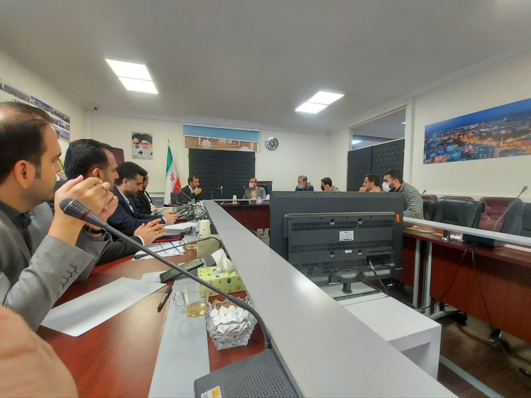 جلسه بررسی روند تغییر کارگزاری و واگذاری پروژه ۷۶۸ واحدی چشمه و پروژه فخر-03