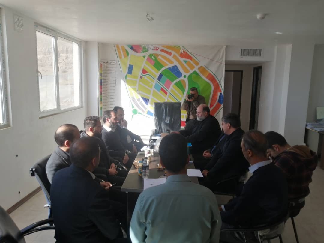 جلسه بررسی روند پیشرفت و تحویل فاز اول پروژه ۲۰۰ واحدی مهاجران -01