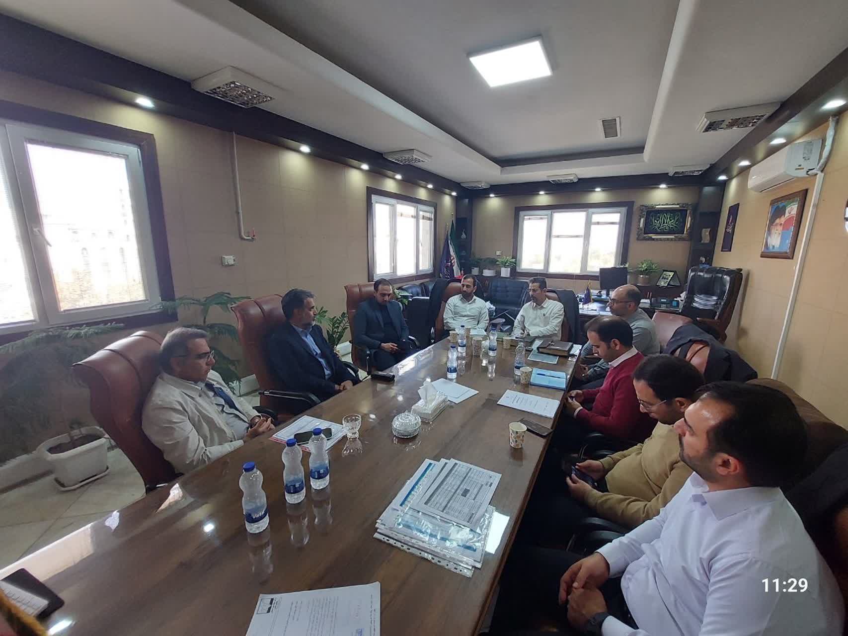 جلسه بررسی روند پیشرفت پروژه های استان و راهکارهای تسریع در تکمیل پروژه مدنی و فرهنگیان-02