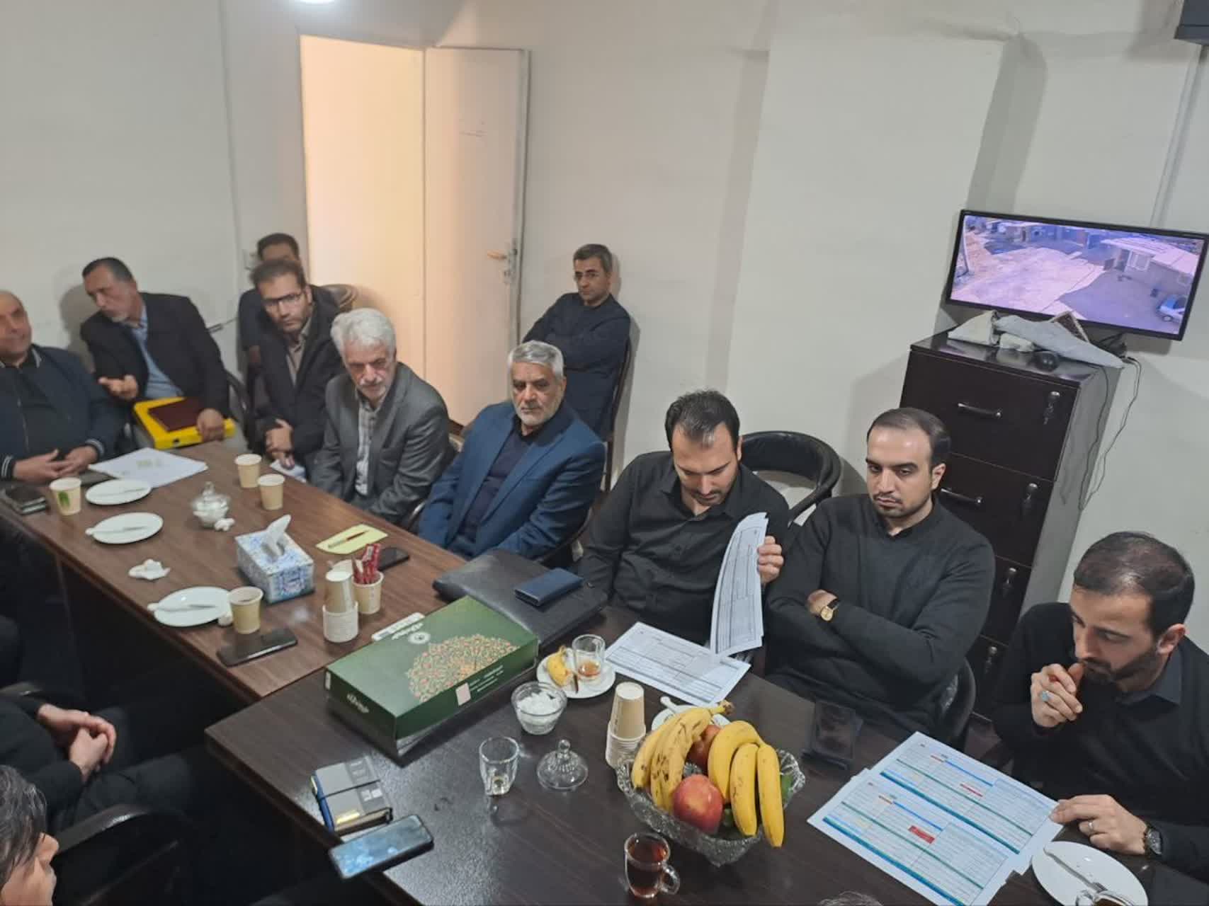 جلسه بررسی روند پیشرفت پروژه های استان کرمانشاه-01