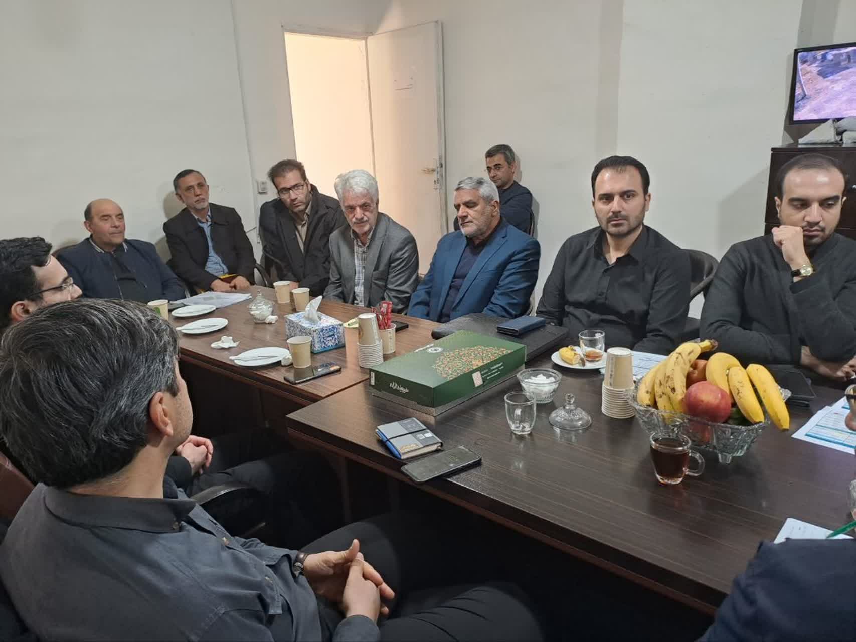 جلسه بررسی روند پیشرفت پروژه های استان کرمانشاه-03