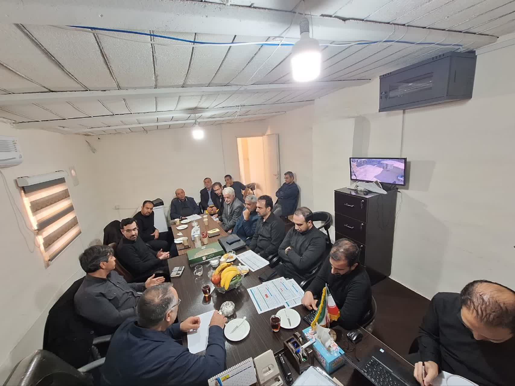 جلسه بررسی روند پیشرفت پروژه های استان کرمانشاه-05