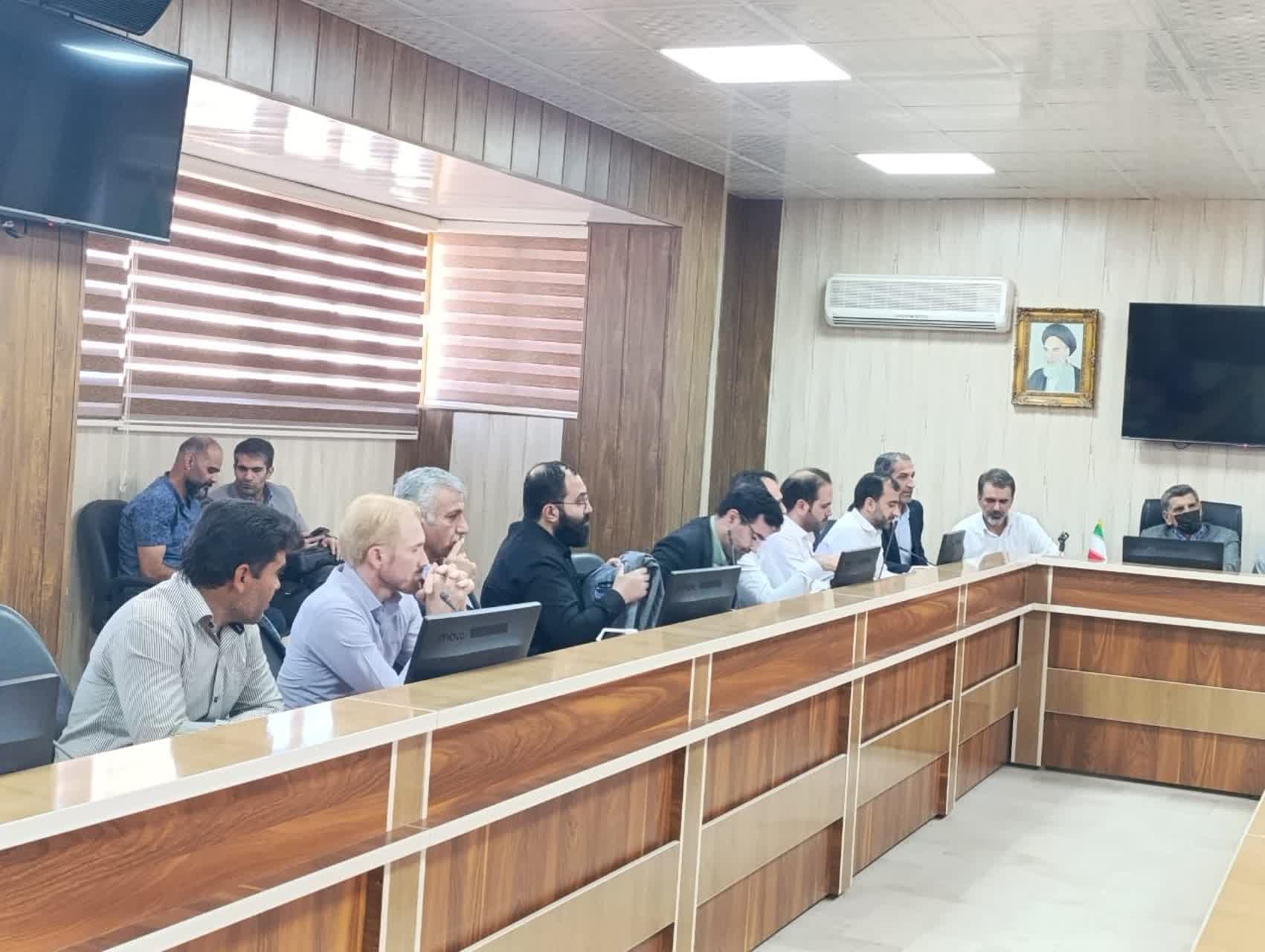 جلسه بررسی موضوعات و مسائل پروژه ۱۶۸ واحدی زاهدان-02