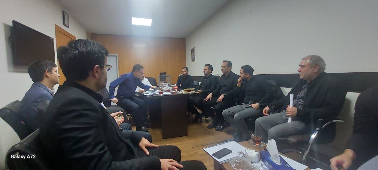 جلسه بررسی و همسان سازی ساختار شکست پروژه های استان اصفهان-02