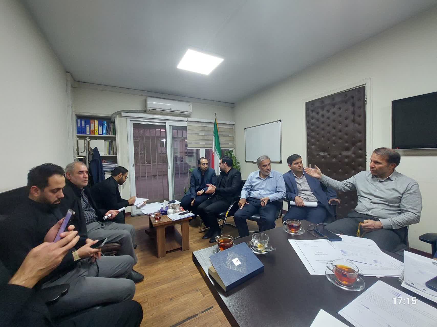 جلسه بررسی و همسان سازی ساختار شکست پروژه های استان اصفهان-04