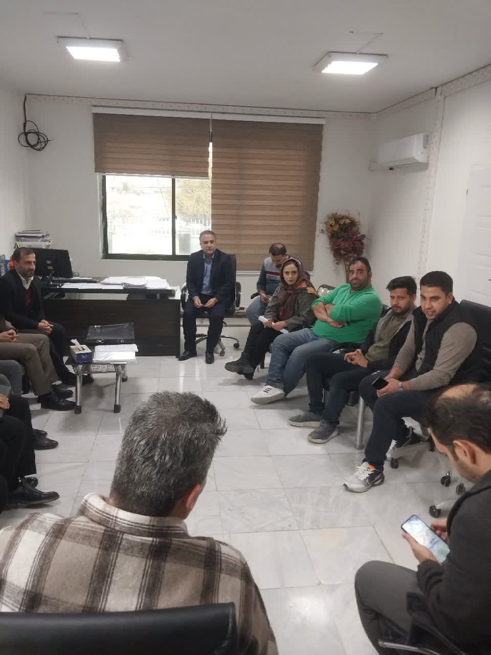 جلسه بررسی روند تکمیل و تحویل فاز اول پروژه ۱۷۵ واحدی ایلام-02