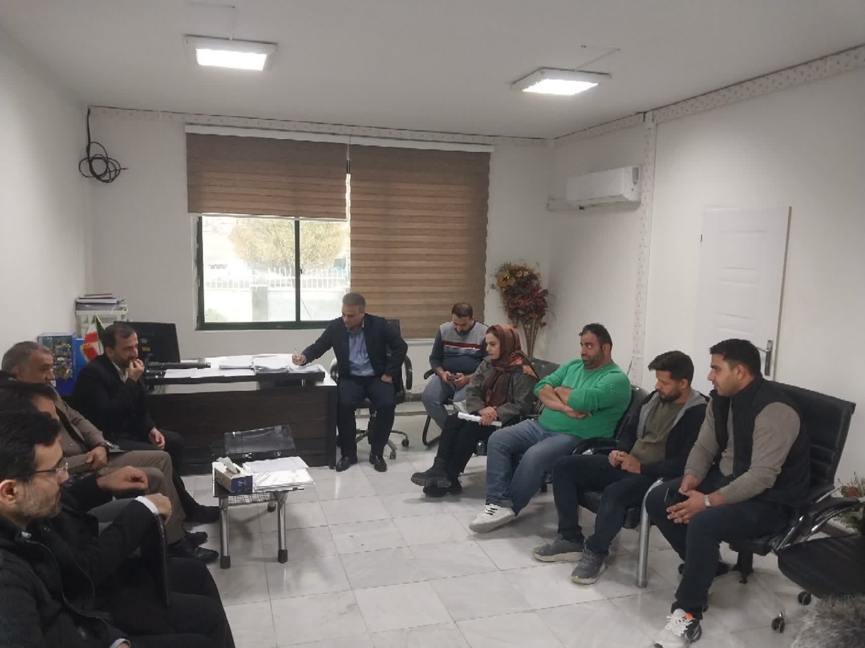 جلسه بررسی روند تکمیل و تحویل فاز اول پروژه ۱۷۵ واحدی ایلام-05