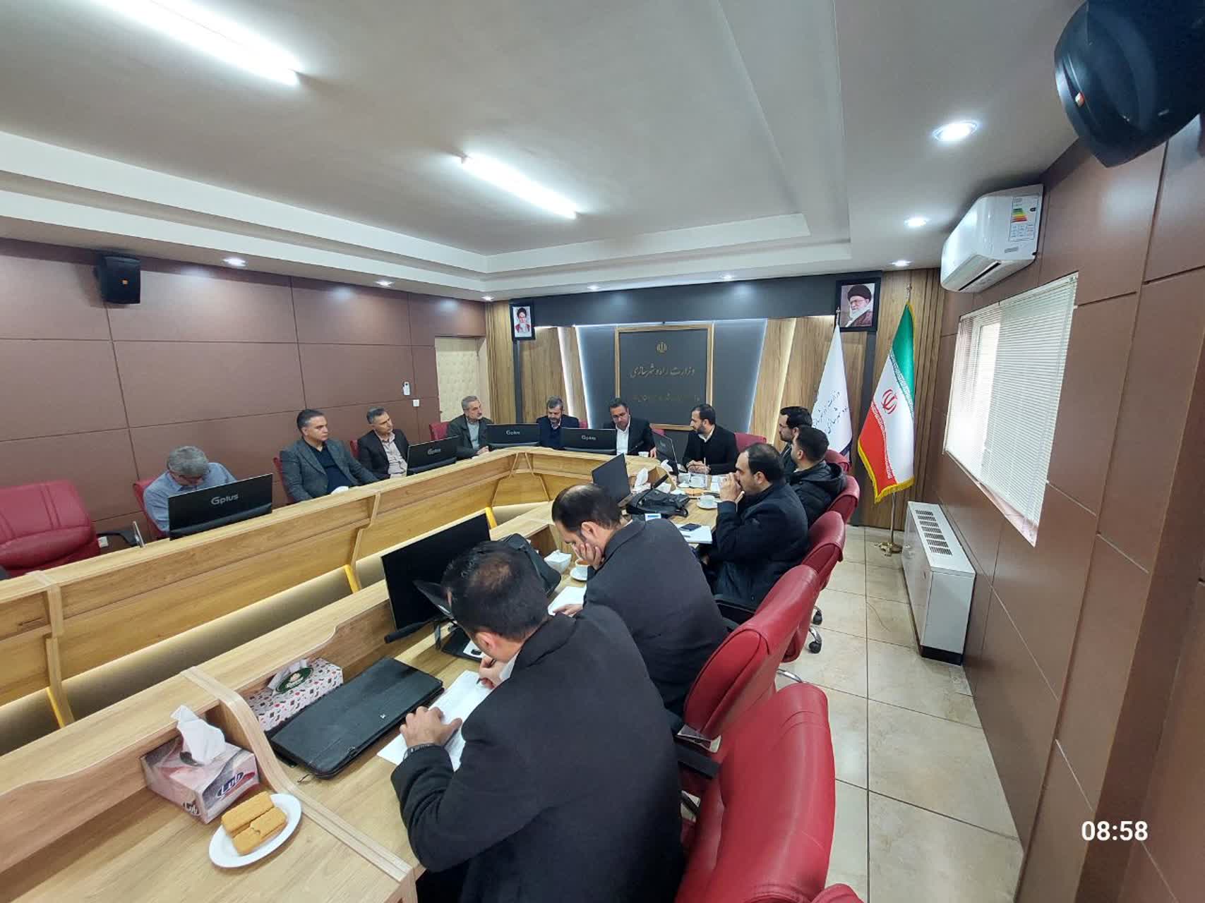 جلسه بررسی مسائل پروژه و تحویل ۶۶ واحد فاز اول پروژه سهل آباد-02