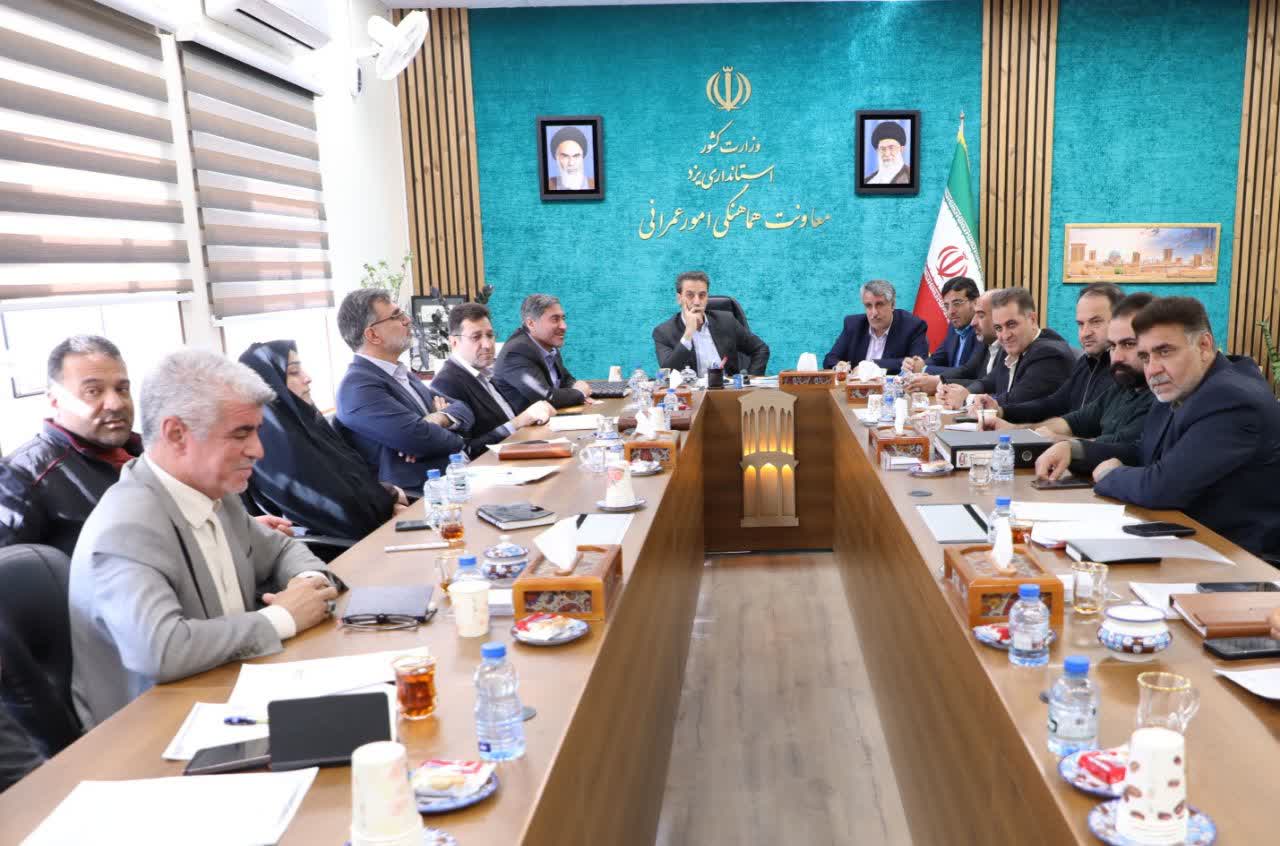 نشست بررسی مسائل بیمه‌ای و مالیاتی پیمانکاران پروژه های طرح نهضت ملی-03