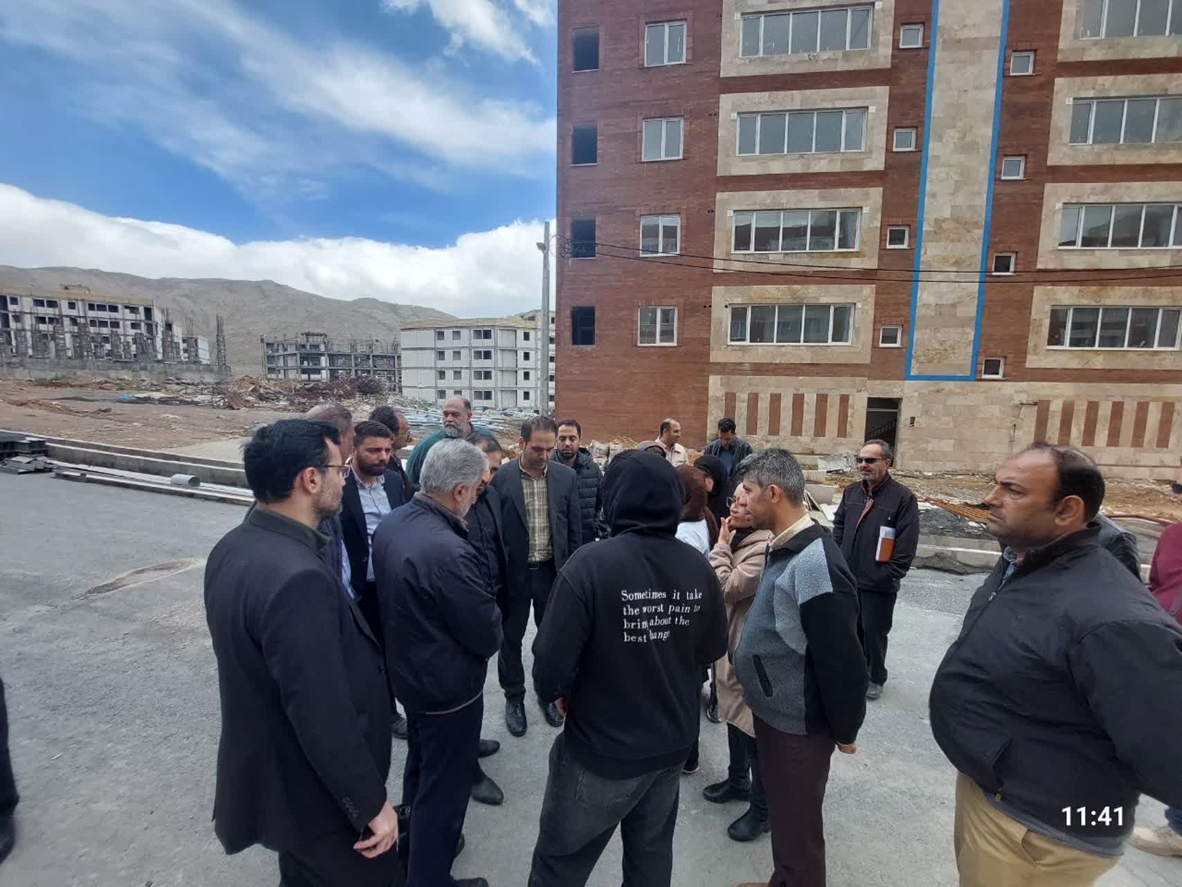 جلسه بررسی موضوعات و تحویل واحد پروژه ۲۰۰ واحدی مهاجران اراک-04
